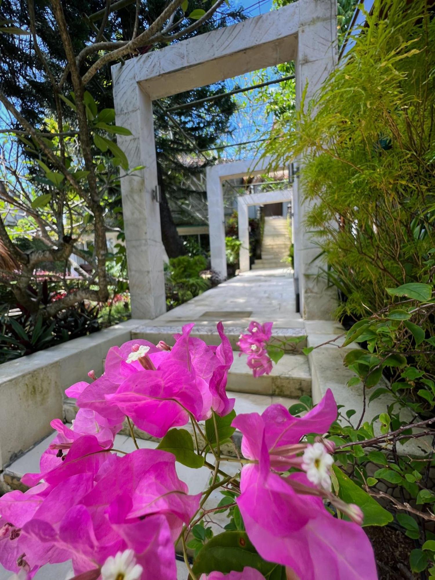 Villa Neshama Canggu Εξωτερικό φωτογραφία